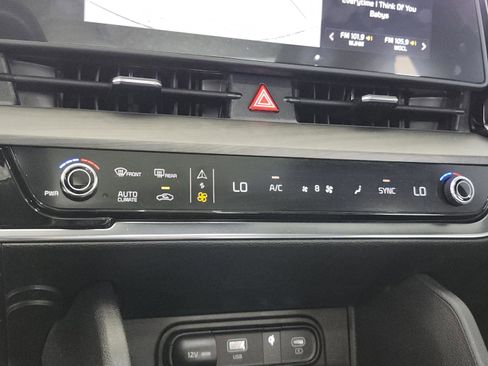 Used 2023 Kia Sportage X-Line w/ X-Line Premium Package AWD/4WD image 15