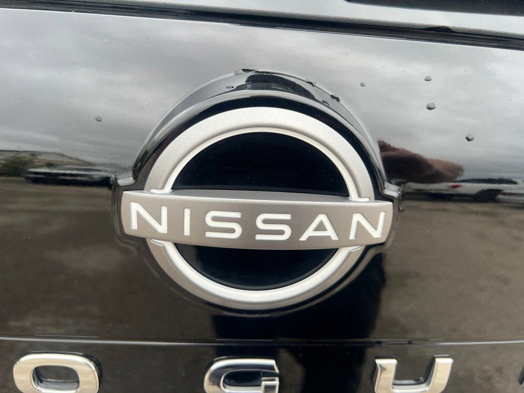 Certified 2023 Nissan Rogue SL AWD/4WD image 36