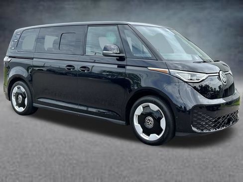Used 2025 Volkswagen ID. Buzz Pro S RWD image 7
