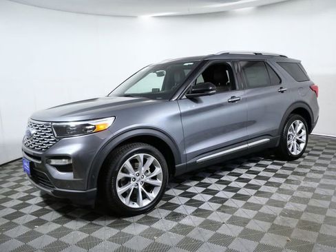 Certified 2021 Ford Explorer Platinum w/ Equipment Group 601A AWD/4WD image 5