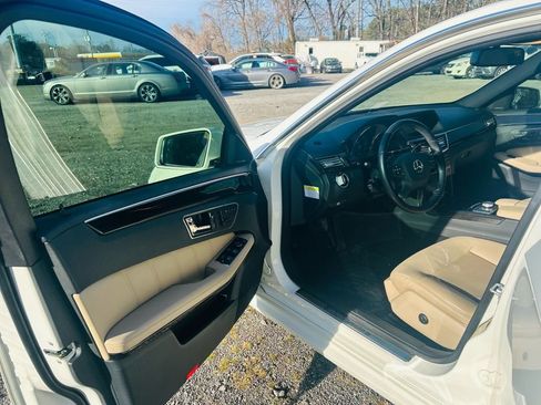 Used 2010 Mercedes-Benz E 350 Sedan image 14