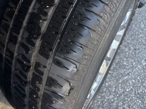 Used 2019 RAM 1500 Big Horn AWD/4WD image 12