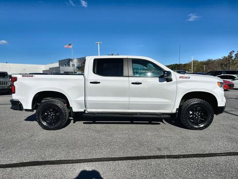 Used 2023 Chevrolet Silverado 1500 LT Trail Boss w/ Protection Package image 8