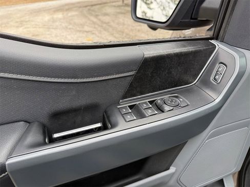 Certified 2022 Ford F150 XLT w/ Equipment Group 302A High image 17