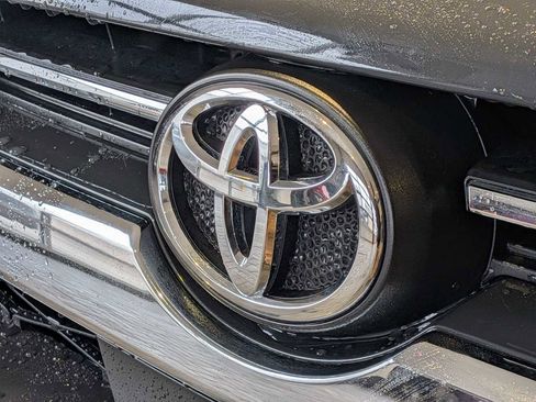 Used 2024 Toyota 4Runner Limited AWD/4WD image 20