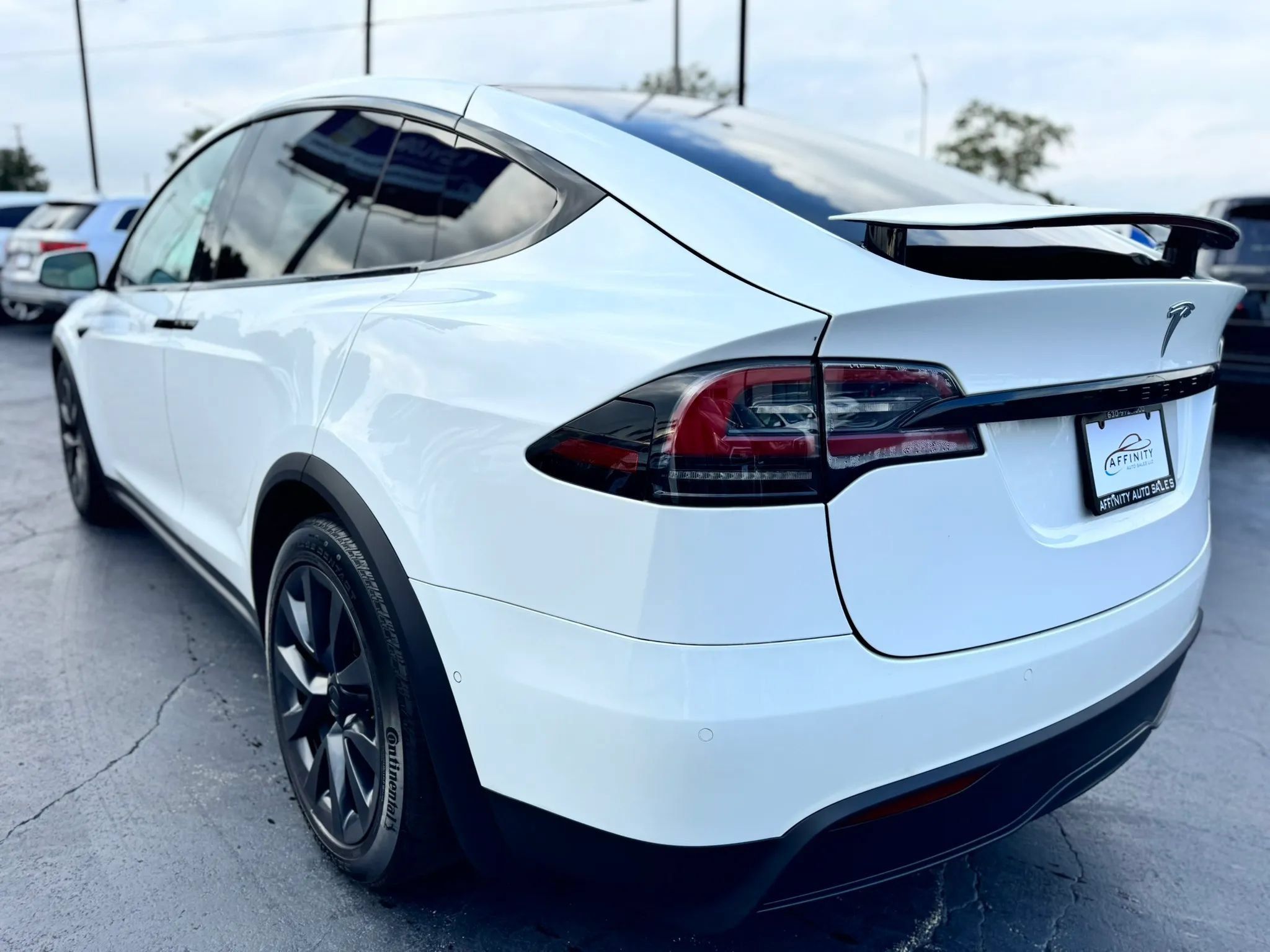 Used 2022 Tesla Model X AWD/4WD image 3