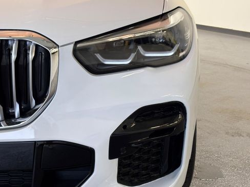 Used 2023 BMW X5 xDrive40i w/ M Sport Package AWD/4WD image 4