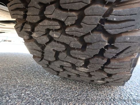 Used 2024 Tesla Cybertruck AWD Crew Cab image 64