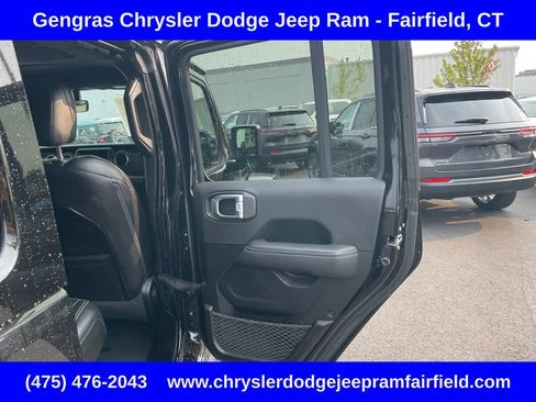 Used 2023 Jeep Wrangler Unlimited Sahara w/ Cold Weather Group AWD/4WD image 25