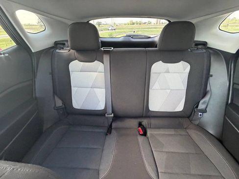 Used 2026 Chevrolet Trax LS FWD image 18