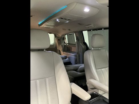 Used 2010 Chrysler Town & Country Touring Plus image 24