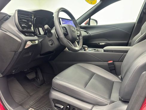 Used 2023 Lexus RX 350 Premium w/ Accessory Package AWD/4WD image 15