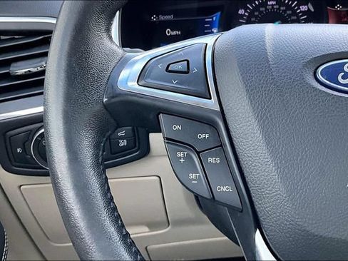Used 2020 Ford Edge Titanium FWD image 13