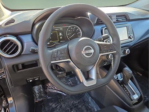 Used 2025 Nissan Versa SV image 23