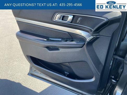 Used 2018 Ford Explorer XLT w/ Equipment Group 201A AWD/4WD image 23