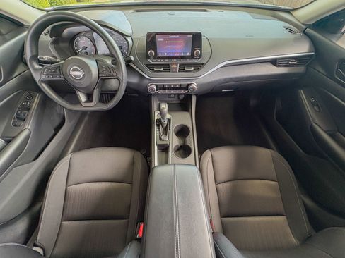 Used 2024 Nissan Altima 2.5 S FWD image 27