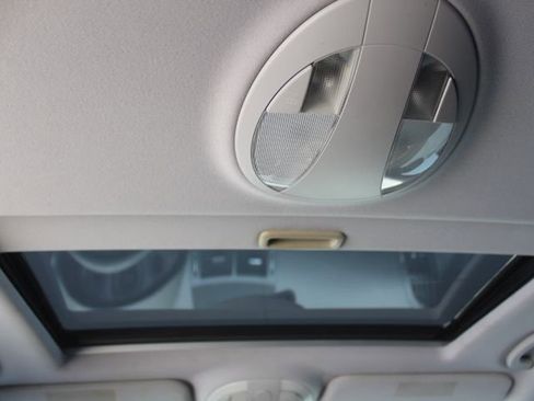 Used 2009 Mercedes-Benz E 350 E 350 image 26