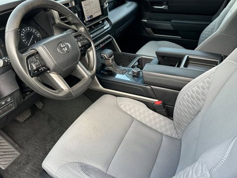 Used 2022 Toyota Tundra SR5 image 10