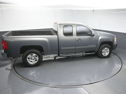 Used 2011 Chevrolet Silverado 1500 LT w/ All-Star Edition RWD image 45