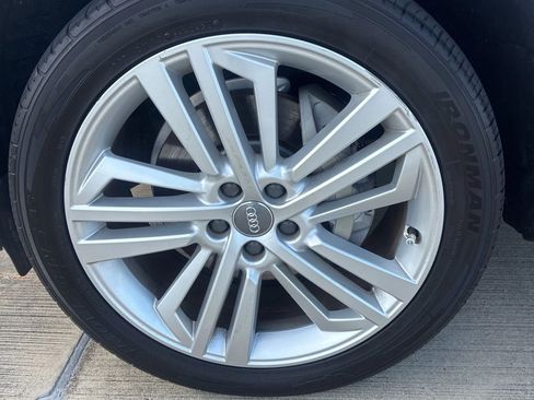 Used 2019 Audi Q5 2.0T Premium Plus w/ Premium Plus Package AWD/4WD image 10