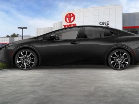 New 2026 Toyota Prius Plug-In Hybrid FWD image 27