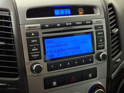 Used 2012 Hyundai Santa Fe SE AWD/4WD image 3