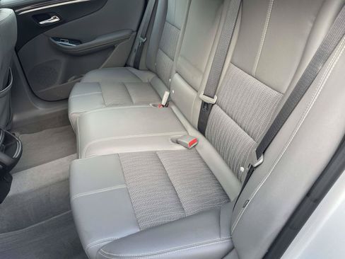 Used 2019 Chevrolet Impala LS FWD image 14