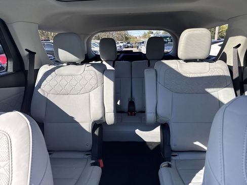 Used 2025 Ford Explorer Platinum w/ LUX Leather Package image 22