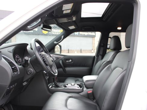 Used 2023 Nissan Armada SL w/ Midnight Edition Package AWD/4WD image 17