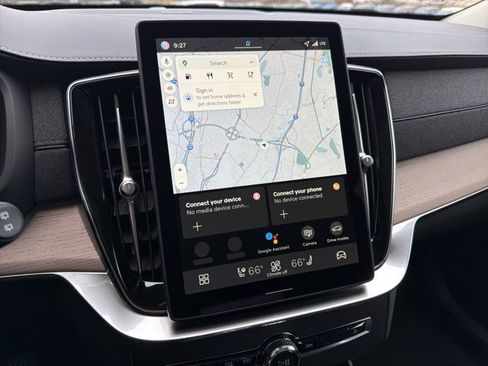 New 2026 Volvo XC90 B6 Plus w/ Protection Package Premier image 15