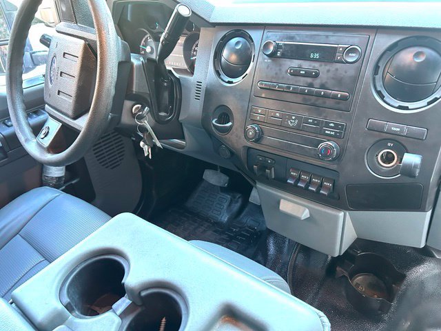 Used 2016 Ford F550 2WD Crew Cab Super Duty image 28