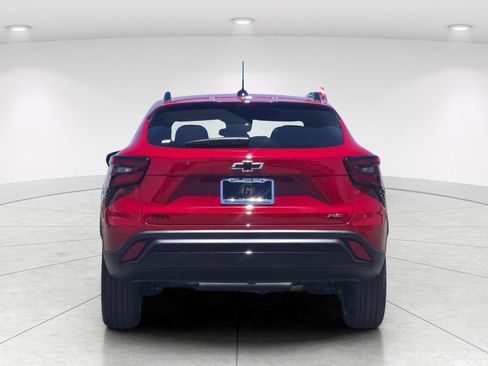 New 2026 Chevrolet Trax RS w/ Driver Confidence Package FWD image 4