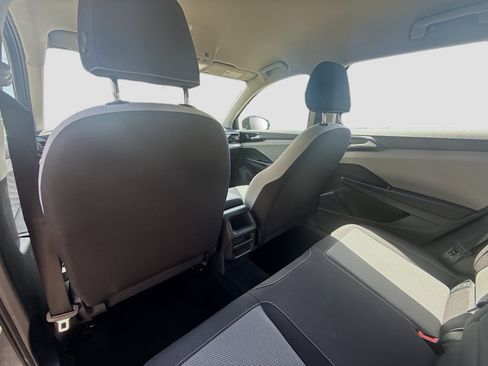 Certified 2023 Volkswagen Taos S FWD image 23