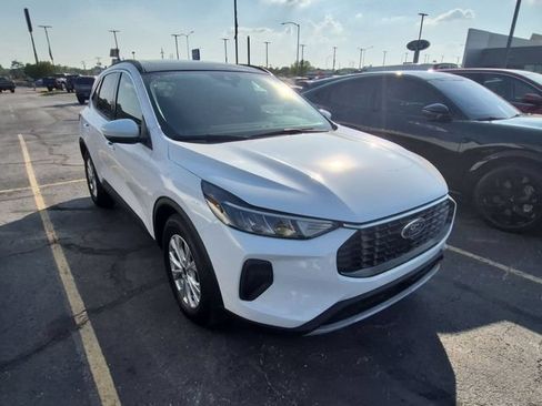 Used 2024 Ford Escape Active w/ Tech Pack #2 FWD image 5