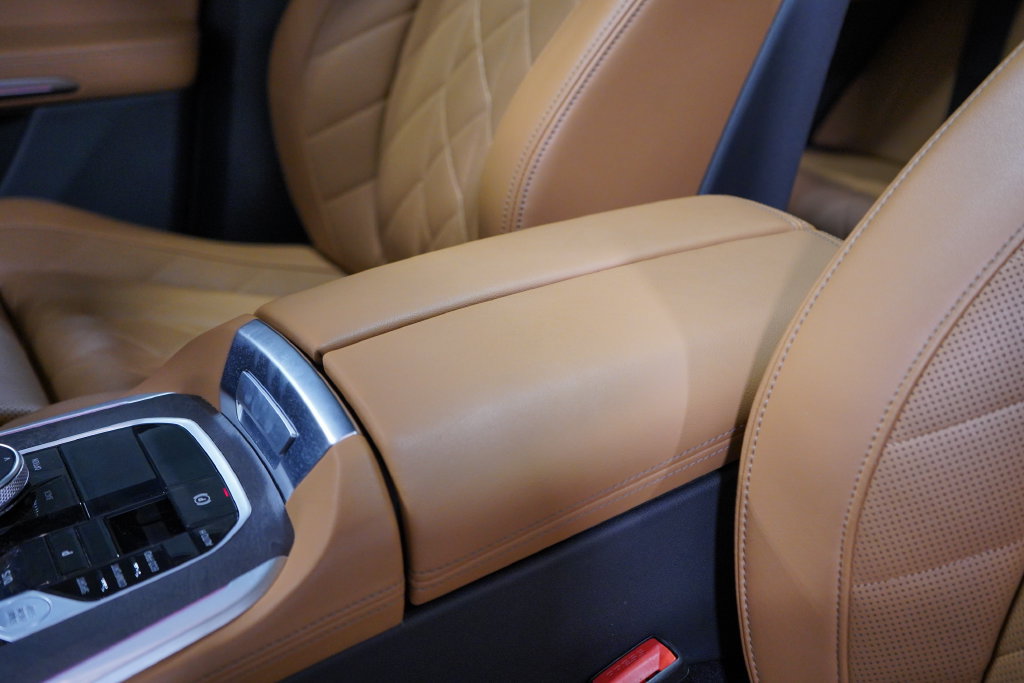 Used 2024 BMW X5 sDrive40i w/ M Sport Package RWD image 10