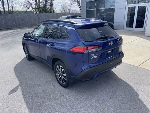 Used 2023 Toyota Corolla Cross XLE w/ Convenience Package image 3