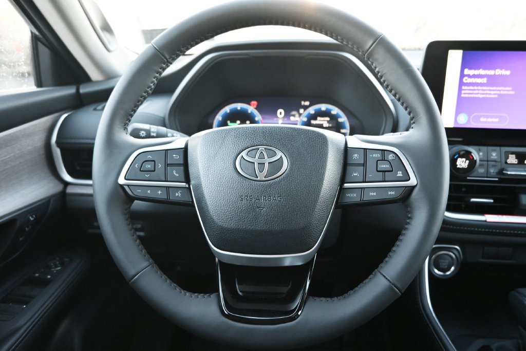 New 2026 Toyota Grand Highlander AWD image 24