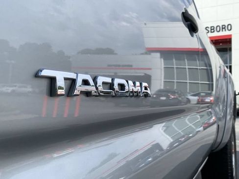 Used 2009 Toyota Tacoma PreRunner w/ SR5 Pkg #2 RWD image 43