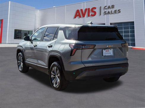 Used 2025 Chevrolet Equinox LT image 9