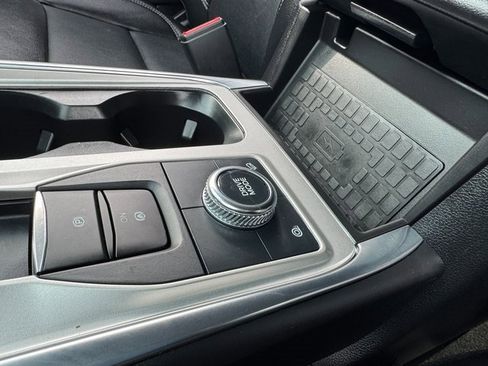 Certified 2023 Ford Explorer Limited w/ Limited Technology Package image 30