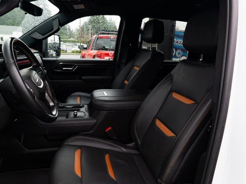 Used 2024 GMC Sierra 2500 AT4 w/ Technology Package image 17