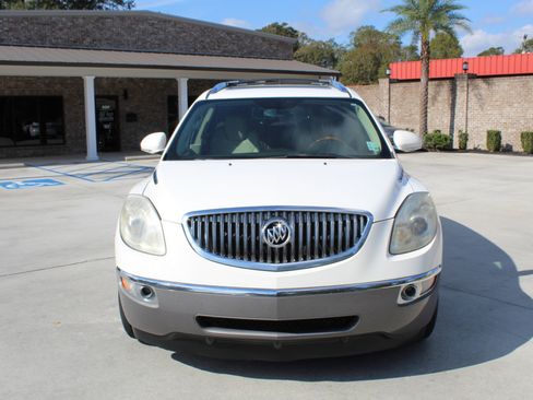 Used 2011 Buick Enclave CXL image 19