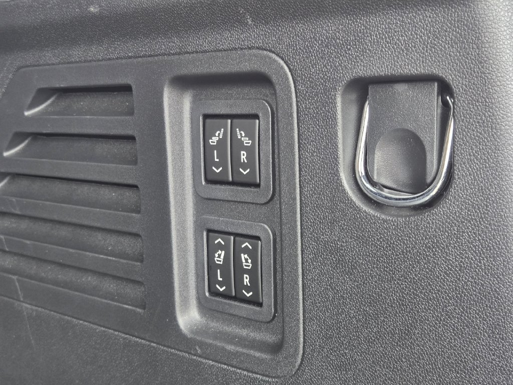 Used 2026 GMC Acadia Denali Ultimate w/ LPO, Floor Liner Package FWD image 15