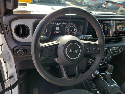 Used 2024 Jeep Wrangler Unlimited Sport AWD/4WD image 26