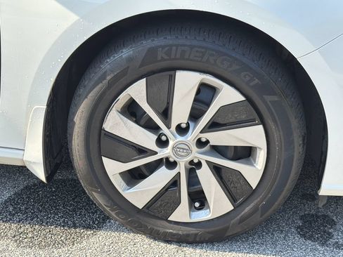 Certified 2023 Nissan Altima 2.5 S FWD image 32