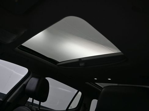 Used 2018 GMC Acadia SLT image 30