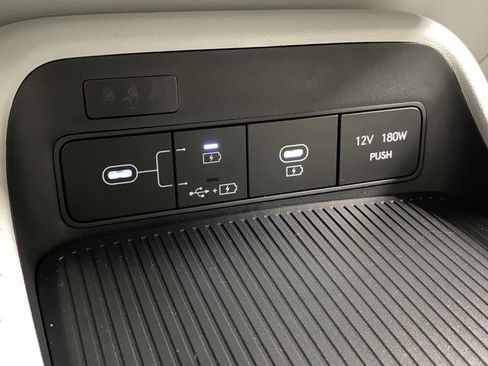 New 2026 Hyundai Kona SE image 21