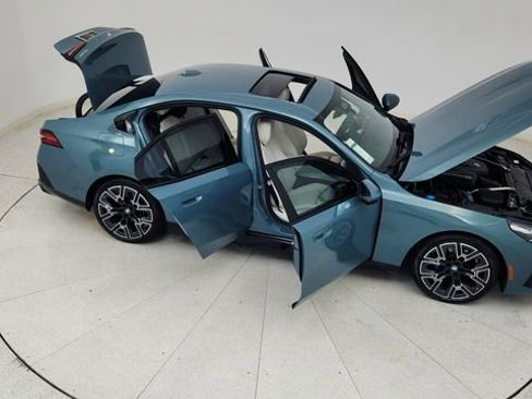 Used 2024 BMW 530i image 82