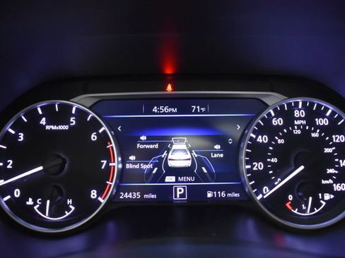 Used 2023 Nissan Sentra SV w/ SV Premium Package FWD image 26