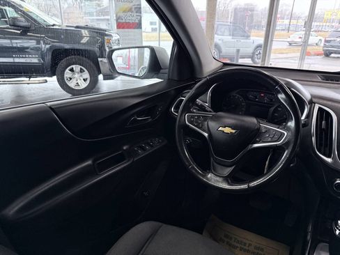 Used 2018 Chevrolet Equinox LT image 39